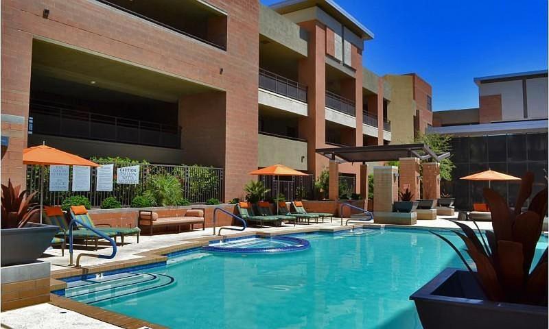 Step Out To Historic Old Town Scottsdale 2 King/2Bath W/Pool Apartment Ngoại thất bức ảnh